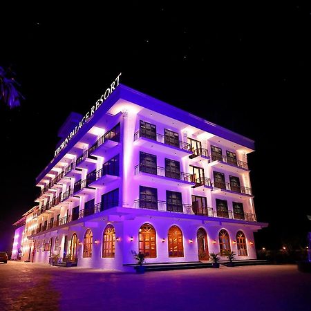 Krown Palace Resort Silvassa Exterior photo