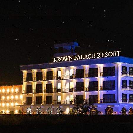 Krown Palace Resort Silvassa Exterior photo